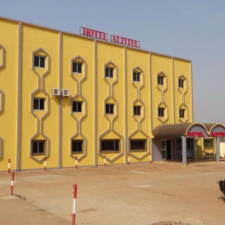 Hotel Altitel Bafoussam Bagian luar foto