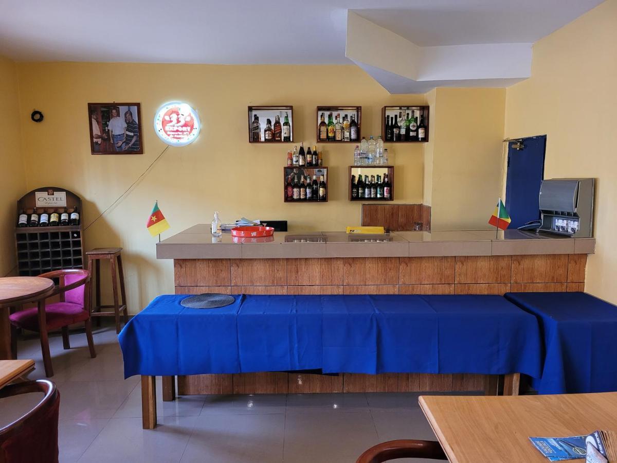 Hotel Altitel Bafoussam Bagian luar foto