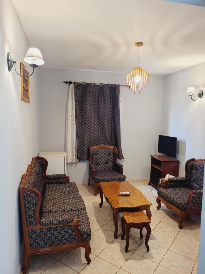 Hotel Altitel Bafoussam Bagian luar foto