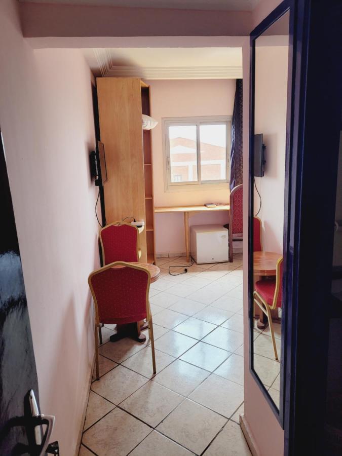 Hotel Altitel Bafoussam Bagian luar foto