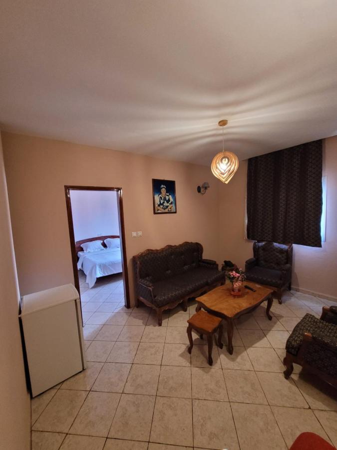 Hotel Altitel Bafoussam Bagian luar foto